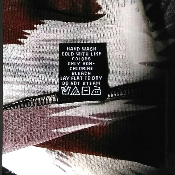 🔹️Vertigo Drawstring Cover-up - Picture 6 of 7